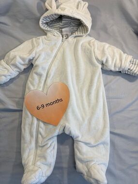 Nula Bug - insulated bunting  bag/snow suit. Size 6-9 months
